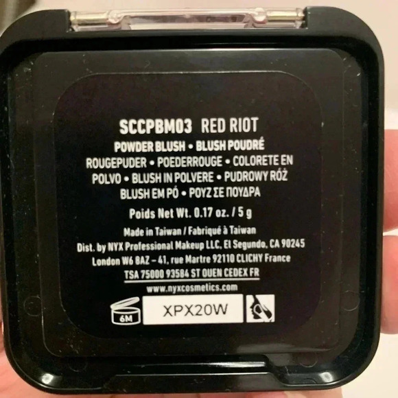 NYX Sweet Cheeks Matte Creamy Powder Blush Size 0.17 oz - Picture 4 of 4